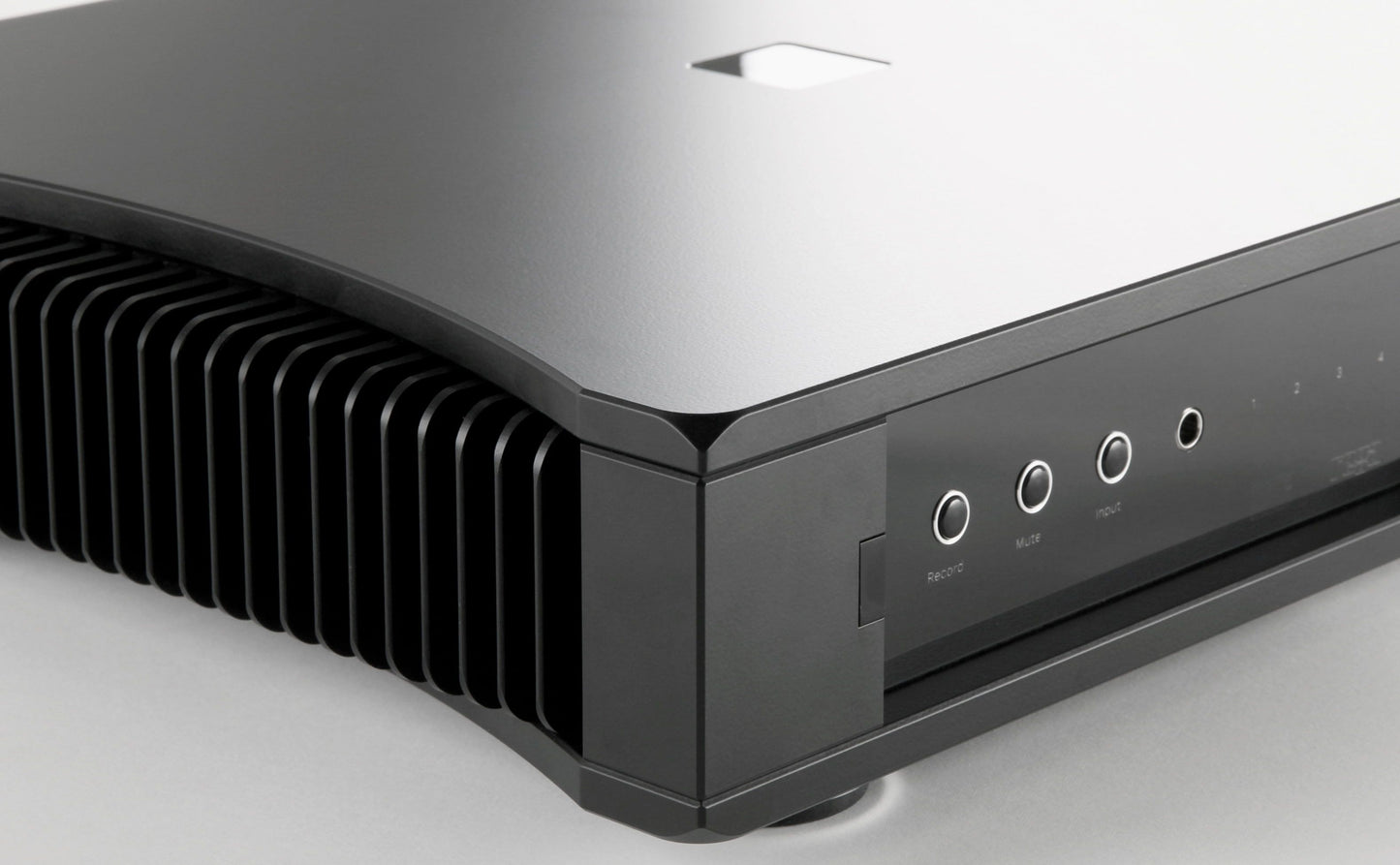 Rega - AETHOS kontakt os for Demo pris
