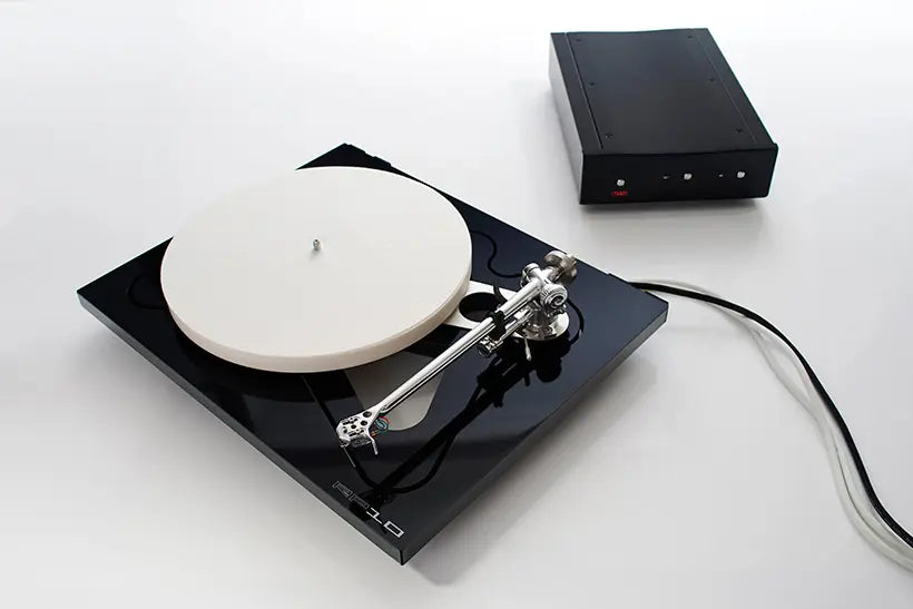 Rega - RP10 Kontakt os for demo pris      2 års garanti